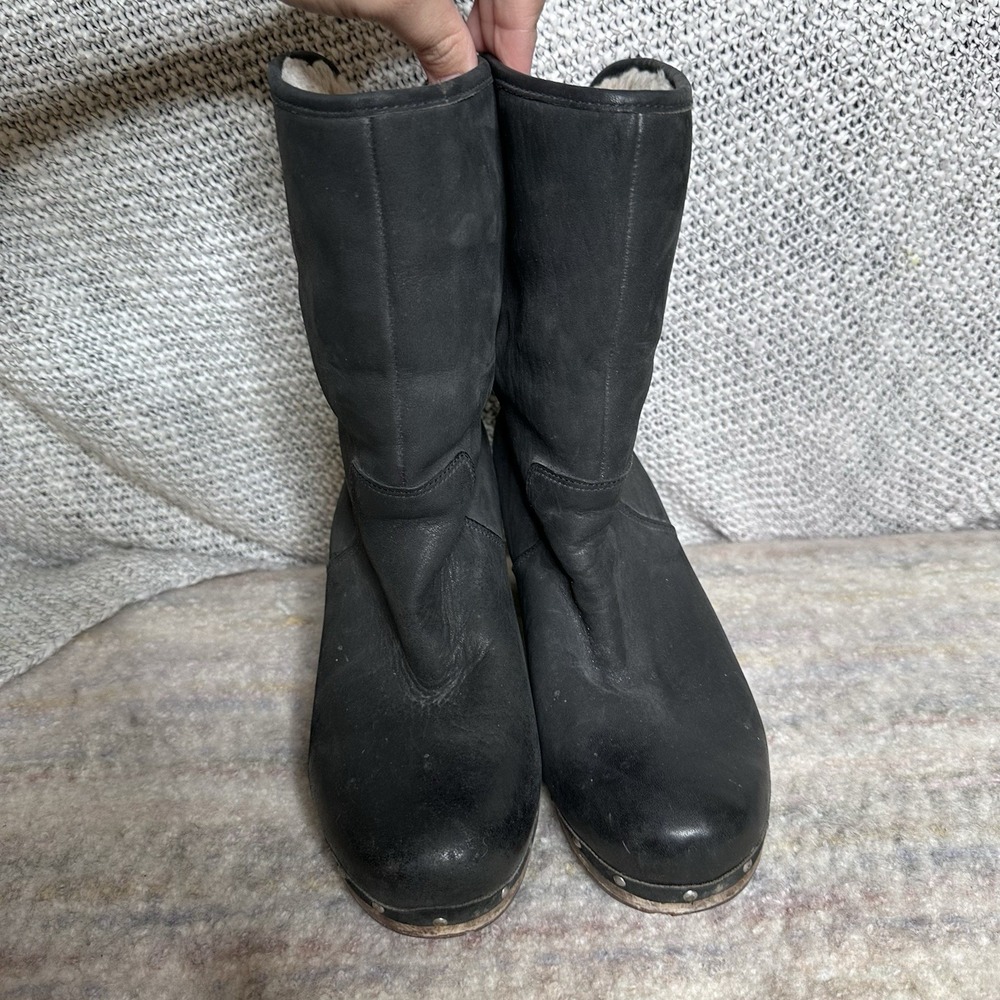 Black Leather Shearling Cuff Clog Boots - Picture 3 of 9